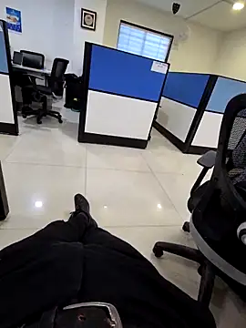 crawlerdrill online show from 15, 1, 2026