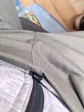 Snapshot of szabi1995 chatting on 17, 10, 2025 szabi1995 online show from 17, 10, 2025