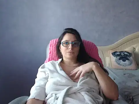 LuckyLisa23 online show from 14, 1, 2026