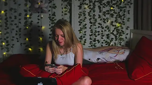 Sweet Student online show from 20, 10, 2025