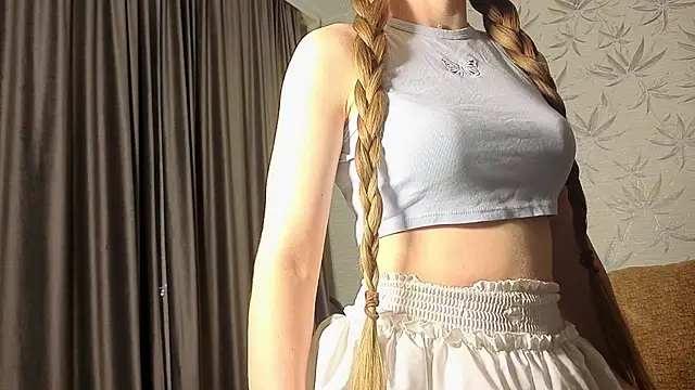 MissPompadure online show from 21, 10, 2025