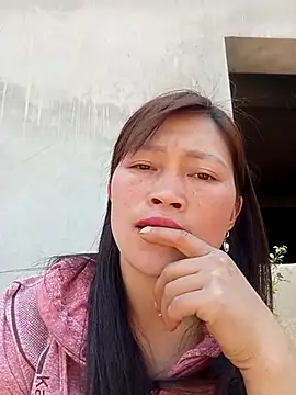 siusiu-00 online show from 9, 4, 2026