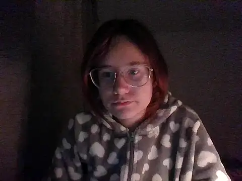 Snapshot of LuckySLove chatting on 13, 1, 2026 LuckySLove online show from 13, 1, 2026