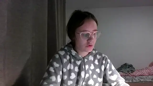 Snapshot of LuckySLove chatting on 15, 1, 2026 LuckySLove online show from 15, 1, 2026