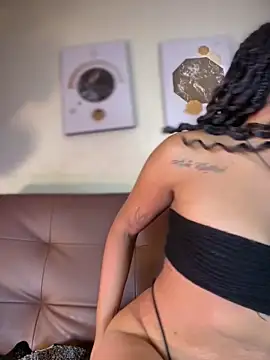 NovaFoxx online show from 13, 2, 2026