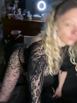 queenkelly1234 online show from 4, 2, 2026