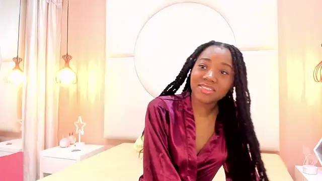 Snapshot of Madisson_Brooke chatting on 13, 11, 2025 Madisson Brooke online show from 13, 11, 2025