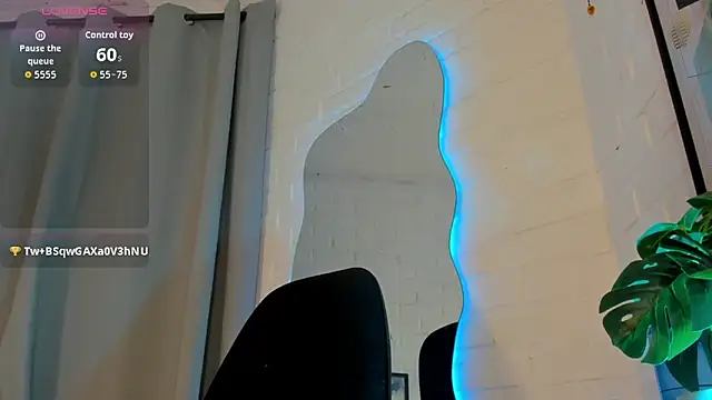 MATEO HUNTER online show from 4, 2, 2026