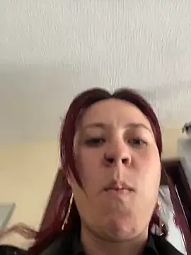 Zoe fire online show from 25, 11, 2025