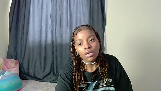 Snapshot of fifiqueen25 chatting on 20, 3, 2026 fifiqueen25 online show from 20, 3, 2026