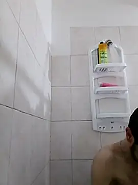 Snapshot of matutee229 chatting on 24, 10, 2025 matutee229 online show from 24, 10, 2025