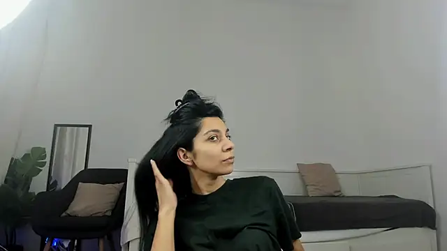 Snapshot of ReneeVoss chatting on 3, 3, 2026 ReneeVoss online show from 3, 3, 2026