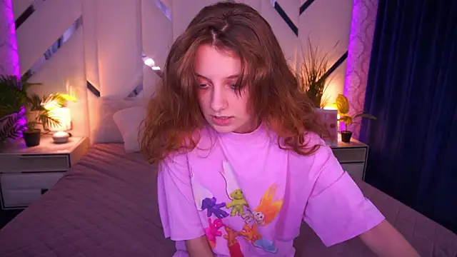 CuteeFoxy online show from 2, 2, 2026