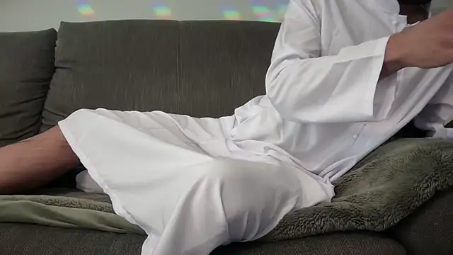 Snapshot of yournextguy chatting on 1, 4, 2026 yournextguy online show from 1, 4, 2026