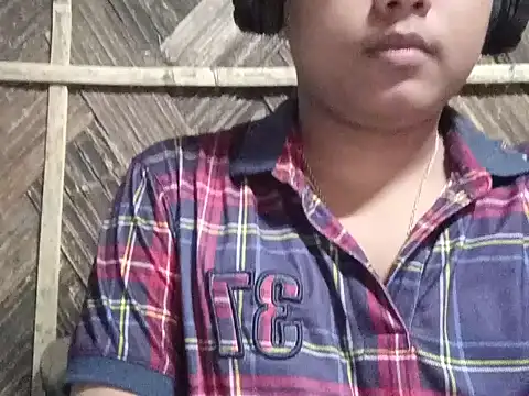 Snapshot of therapy03 chatting on 7, 11, 2025 therapy03 online show from 7, 11, 2025