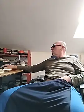 nicolaspgarnier online show from 4, 4, 2026