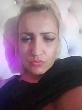 Nicolle Amor online show from 25, 2, 2026