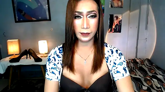 littleredbunny27 online show from 1, 6, 2026