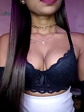 Strip Hotty242 online show from 18, 12, 2025