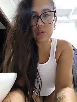 Salmma Milf online show from 19, 2, 2026