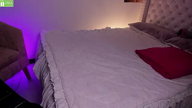 Bluepaula online show from 21, 11, 2025