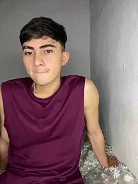 Snapshot of Myke_hotxxx chatting on 4, 12, 2025 Myke hotxxx online show from 4, 12, 2025