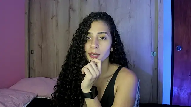fernanda317 online show from 16, 4, 2026