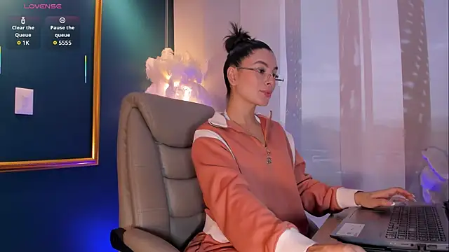 Snapshot of Rashel_Frost_ chatting on 23, 7, 2026 Rashel Frost online show from 23, 7, 2026