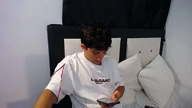 Snapshot of Dravith_Valery chatting on 16, 2, 2026 Dravith Valery online show from 16, 2, 2026