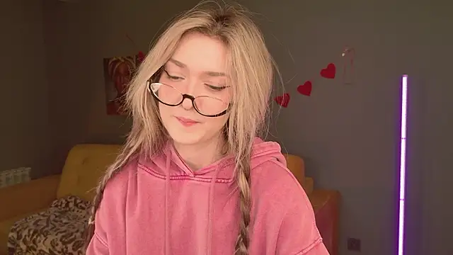 Snapshot of BellaSink chatting on 15, 2, 2026 BellaSink online show from 15, 2, 2026