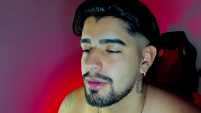 maximo black  online show from 25, 10, 2025