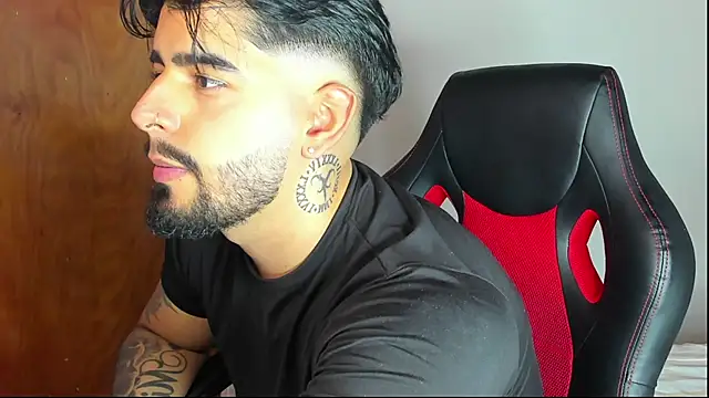 maximo black  online show from 5, 1, 2026