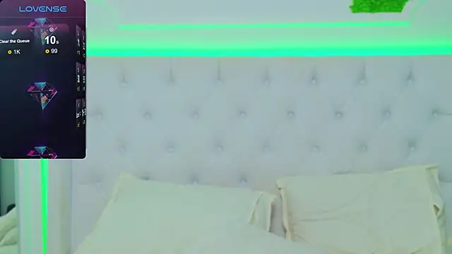 Snapshot of AriannaSins chatting on 30, 1, 2025 AriannaSins online show from 30, 1, 2025