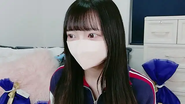 Snapshot of Mirai_oO16Oo chatting on 23, 12, 2025 Mirai oO16Oo online show from 23, 12, 2025