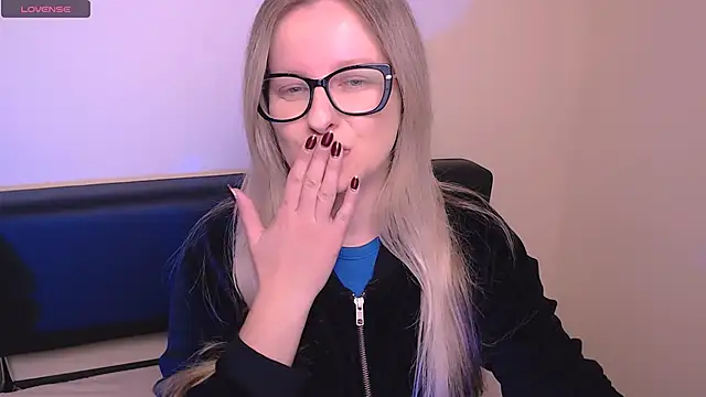 AllaLeomz online show from 23, 10, 2025