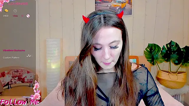 honeybuns lizzy online show from 7, 11, 2025