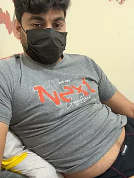 Snapshot of Handsome8677 chatting on 18, 1, 2026 Handsome8677 online show from 18, 1, 2026