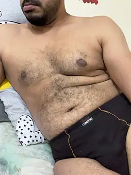 Snapshot of Handsome8677 chatting on 2, 2, 2026 Handsome8677 online show from 2, 2, 2026