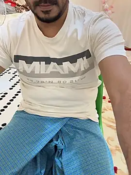 Snapshot of Handsome8677 chatting on 25, 3, 2026 Handsome8677 online show from 25, 3, 2026