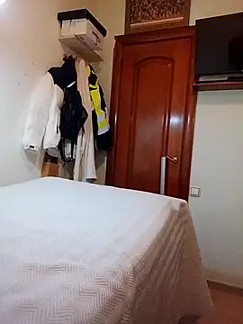 juliatoo online show from 29, 4, 2026