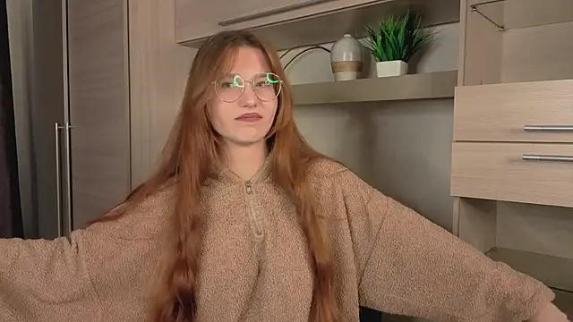 Snapshot of RachelColli chatting on 2, 11, 2025 RachelColli online show from 2, 11, 2025