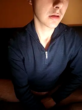 Snapshot of esmermoon chatting on 5, 2, 2026 esmermoon online show from 5, 2, 2026