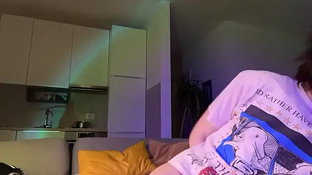 kira yoshika9e online show from 2, 4, 2026