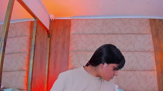 Snapshot of Antonella_Russo1 chatting on 20, 11, 2025 Antonella Russo1 online show from 20, 11, 2025