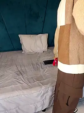 Aaron Eze online show from 17, 4, 2026