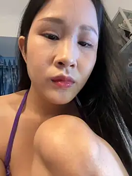 littlesluttycat online show from 6, 11, 2025