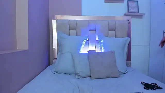 Snapshot of Eviiece chatting on 31, 10, 2025 Eviiece online show from 31, 10, 2025