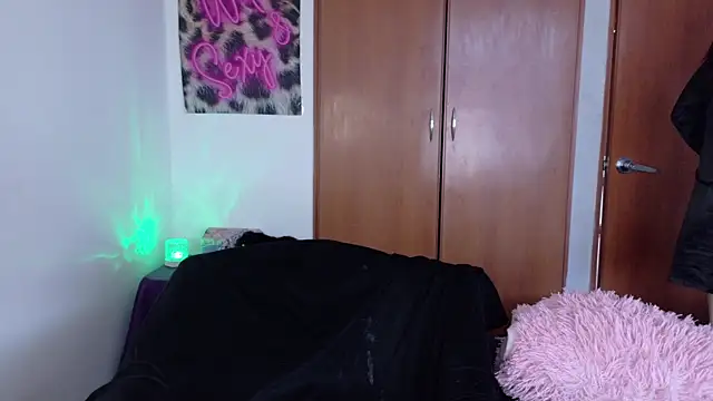 Snapshot of KittyJane chatting on 16, 7, 2026 KittyJane online show from 16, 7, 2026