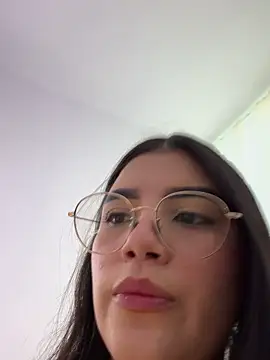 Julietalcl online show from 5, 11, 2025