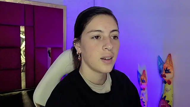 Snapshot of moon_winy chatting on 23, 2, 2026 moon winy online show from 23, 2, 2026